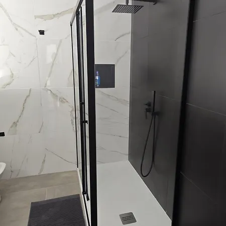 Celeste Center Bed & Breakfast 4*